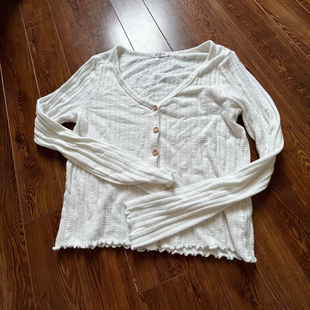Women's White Ribbed Button-Front Long Sleeve Top